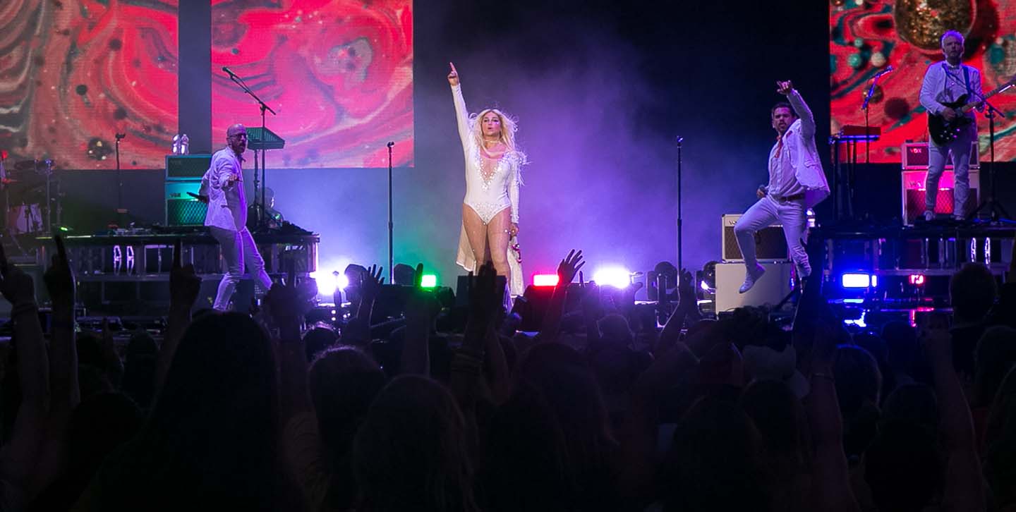 Kesha and Macklemore concert photo 4